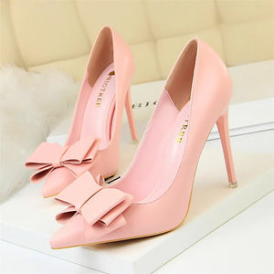 Luna Butterfly Knot Pumps