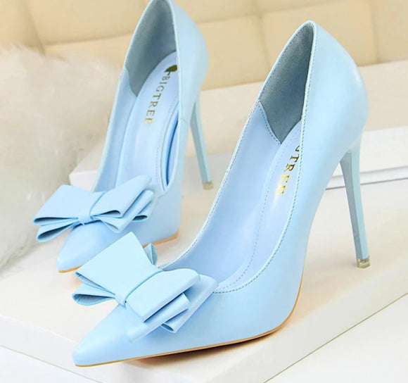 Luna Butterfly Knot Pumps