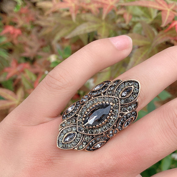 Luna Vintage Boho Ring